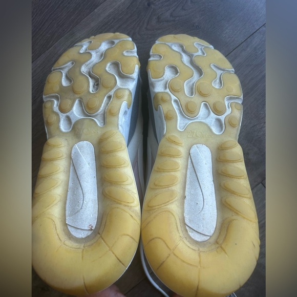 Nike Air Max 270 React - Picture 7 of 8